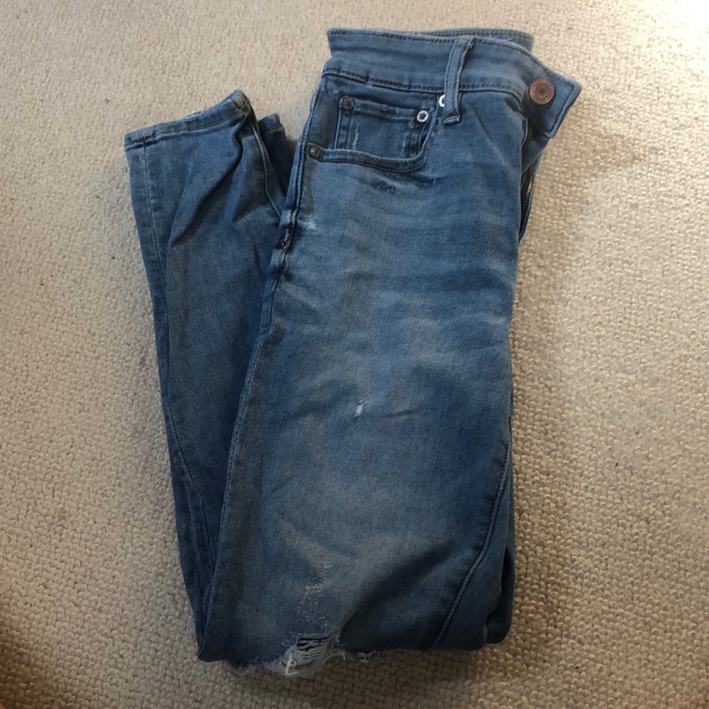 ripped skinny jeans